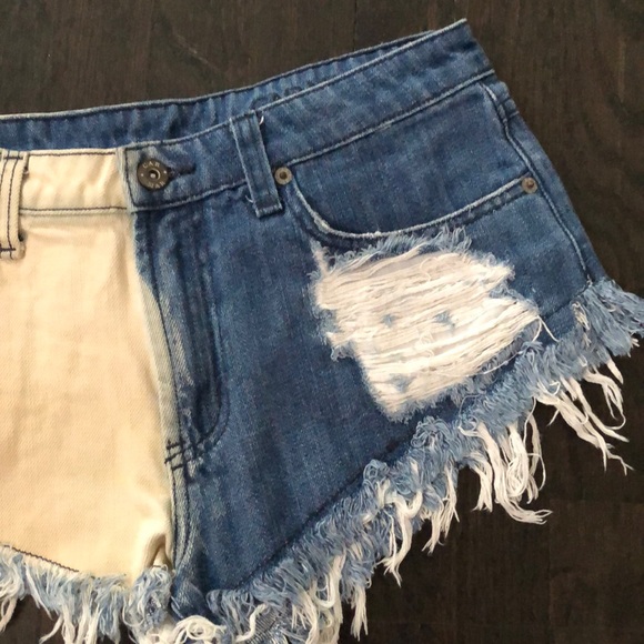 LF blue/white denim shorts - Picture 3 of 4
